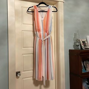NWT Loft pleated summer dress.